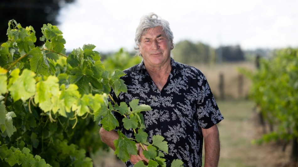 John Ashworth, l'ancien All Black devenu vigneron apr&egrave;s une d&eacute;gustation en France