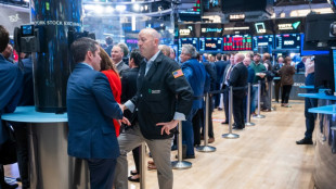 Wall Street a rebondi, tourn&eacute;e vers les r&eacute;sultats technologiques