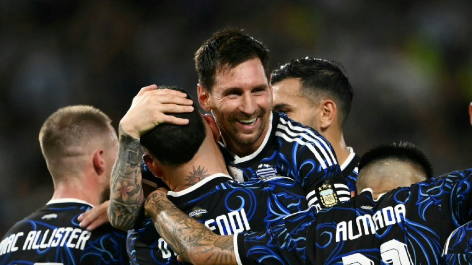 Messi e AFA s&atilde;o processados por aus&ecirc;ncia do craque em amistoso da Argentina nos EUA