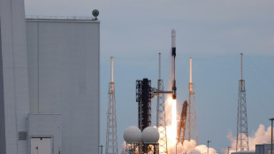 Deux Am&eacute;ricains, un Canadien et un Russe rejoignent la Station spatiale internationale