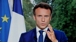 Macron s'adresse aux Fran&ccedil;ais, pol&eacute;mique sur "la foule" sans "l&eacute;gitimit&eacute;