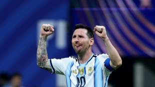 'Foi felicidade e al&iacute;vio', diz Messi ap&oacute;s virada da Argentina