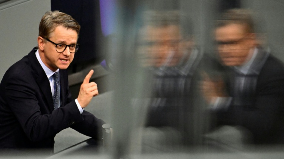 Forderungen Linnemanns nach Steuersenkung f&uuml;r Gutverdiener sto&szlig;en auf Kritik