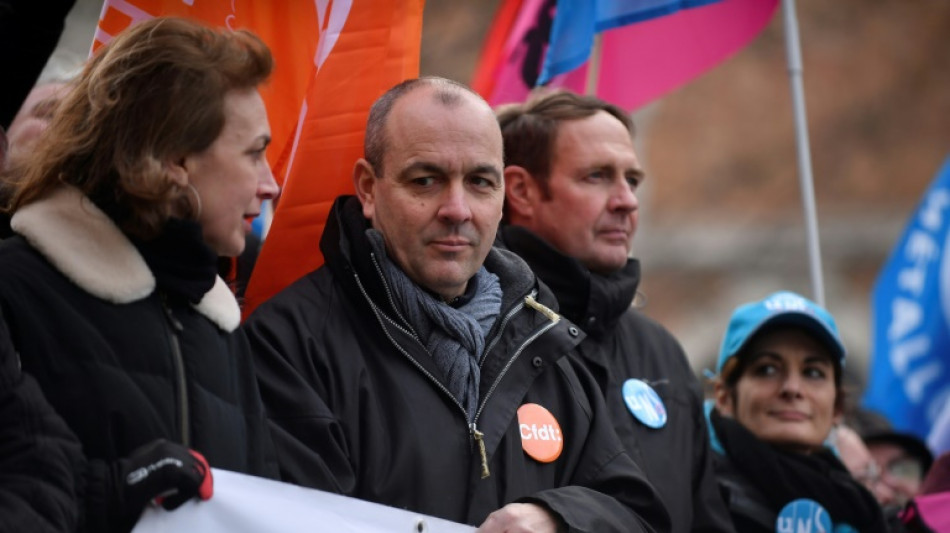 Retraites: le gouvernement garde son cap malgr&eacute; une mobilisation record