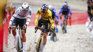 Cyclo-cross: Van der Poel domine Van Aert &agrave; l'Exact Cross de Mol