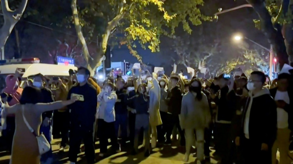 Las protestas se multiplican en China contra la pol&iacute;tica de "cero covid"
