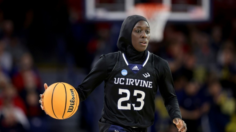 JO-2024: des ONG r&eacute;clament que les sportives fran&ccedil;aises puissent porter le voile 