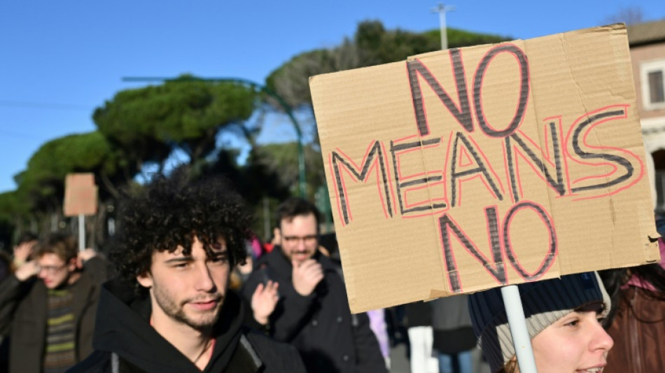 Fußfesseln und Trainings: Regierung will Opfer häuslicher Gewalt besser schützen