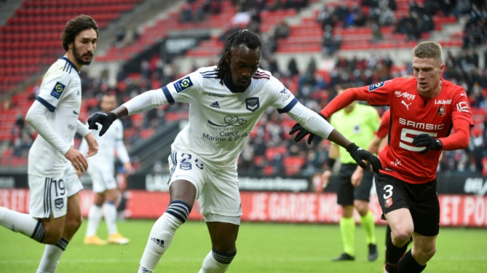 Foot: inqui&eacute;tude concernant le Hondurien Elis, hospitalis&eacute; &agrave; Bordeaux apr&egrave;s un choc &agrave; la t&ecirc;te