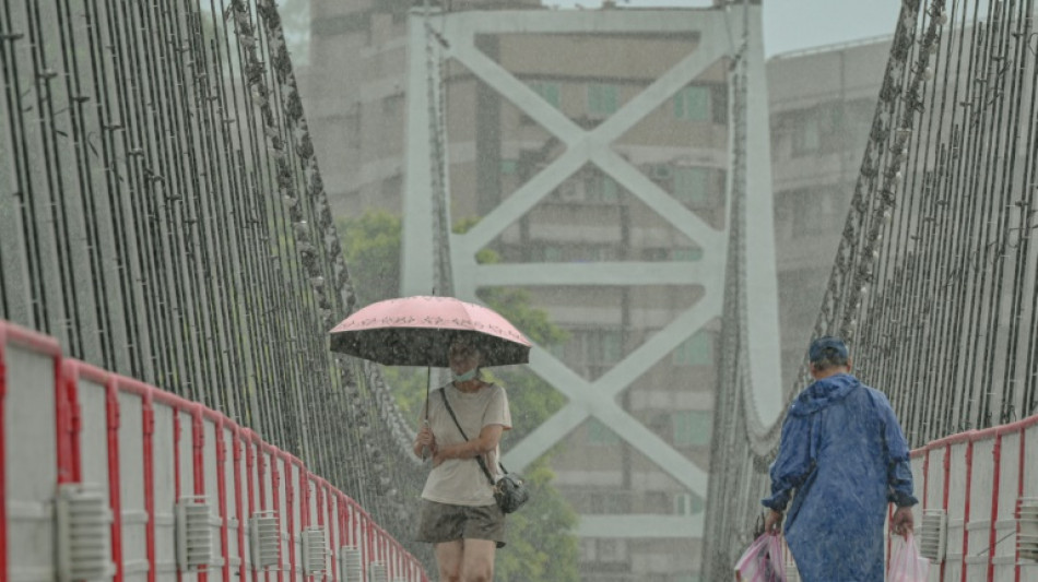 Voraussichtlich schwerster Taifun seit Jahren legt &ouml;ffentliches Leben in Taiwan lahm