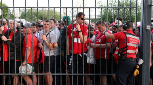 Incidents du Stade de France: plainte collective de pr&egrave;s de 900 supporters de Liverpool