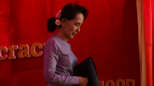 Aislada, la exdirigente birmana Aung San Suu Kyi podr&iacute;a pasar d&eacute;cadas en prisi&oacute;n