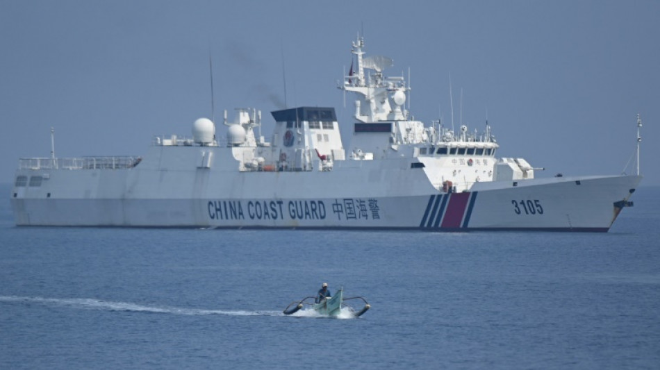 En mer de Chine, la course-poursuite in&eacute;gale entre p&ecirc;cheurs philippins et gardes-c&ocirc;tes chinois