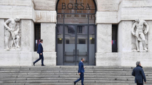++ Borsa: l'Europa scivola ancora, Milano e Francoforte -7% ++