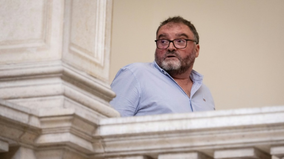 Pour l'accusation, "tout désigne" le "diabolique" anesthésiste Frédéric Péchier