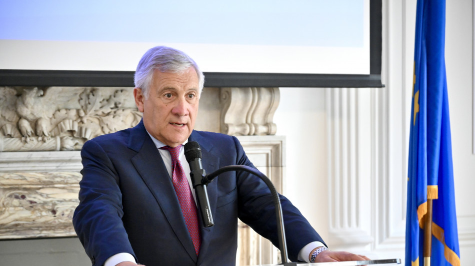 Tajani, non si pu&ograve; dire 'no' all'appello di Mattarella