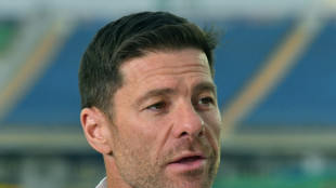 Xabi Alonso: 'Nenhum jogador me disse que n&atilde;o quer jogar em uma posi&ccedil;&atilde;o'