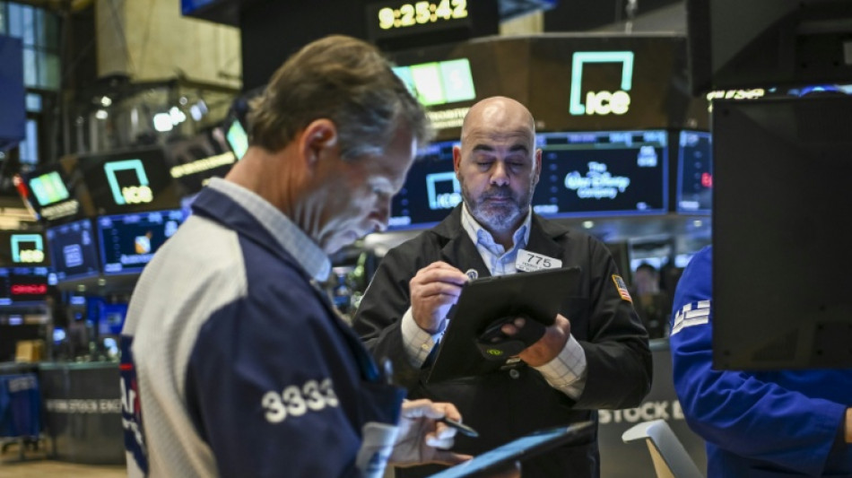 Wall Street termine en l&eacute;g&egrave;re hausse apr&egrave;s le compte rendu de la Fed