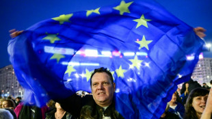 Rom&ecirc;nia repete elei&ccedil;&atilde;o presidencial com extrema direita como favorita