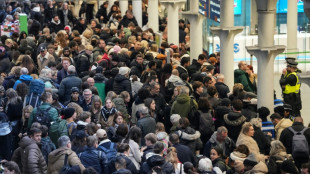 Eurostar reanudar&aacute; plenamente el servicio tras problema con suministro el&eacute;ctrico