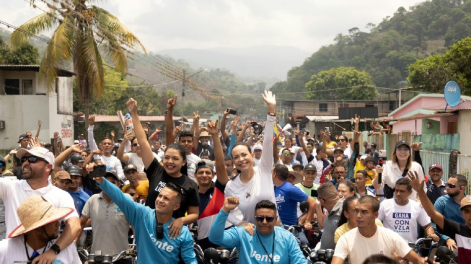 Militante do partido da opositora Mar&iacute;a Corina Machado &eacute; detido na Venezuela