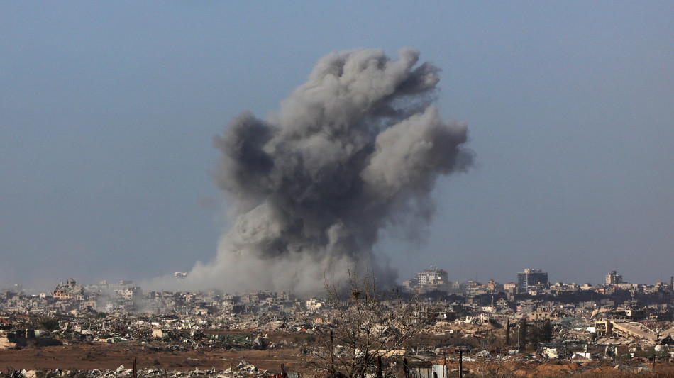 Axios, Israele ha informato gli Usa prima del raid a Gaza
