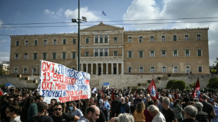 Grèce: les députés débattent de la possibilité d'une journée de travail de 13 heures