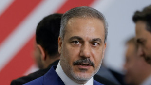 Turkey threatens military operation against Syrian Kurdish fighters