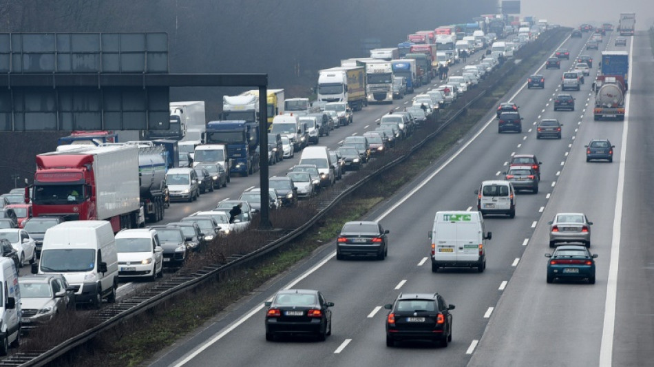 Habeck will einzelne L&uuml;cken im Autobahnnetz schlie&szlig;en
