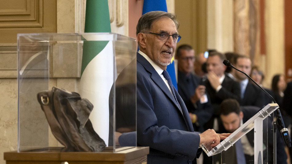 La Russa, rispetto delle regole &egrave; la via maestra del confronto