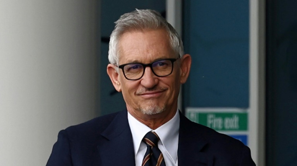 La BBC r&eacute;int&egrave;gre son pr&eacute;sentateur star Gary Lineker apr&egrave;s le toll&eacute; provoqu&eacute; par sa suspension