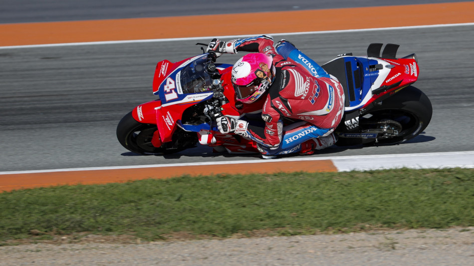 Moto: brutta caduta per Espargar&ograve; in Malesia 'quattro vertebre fratturate'