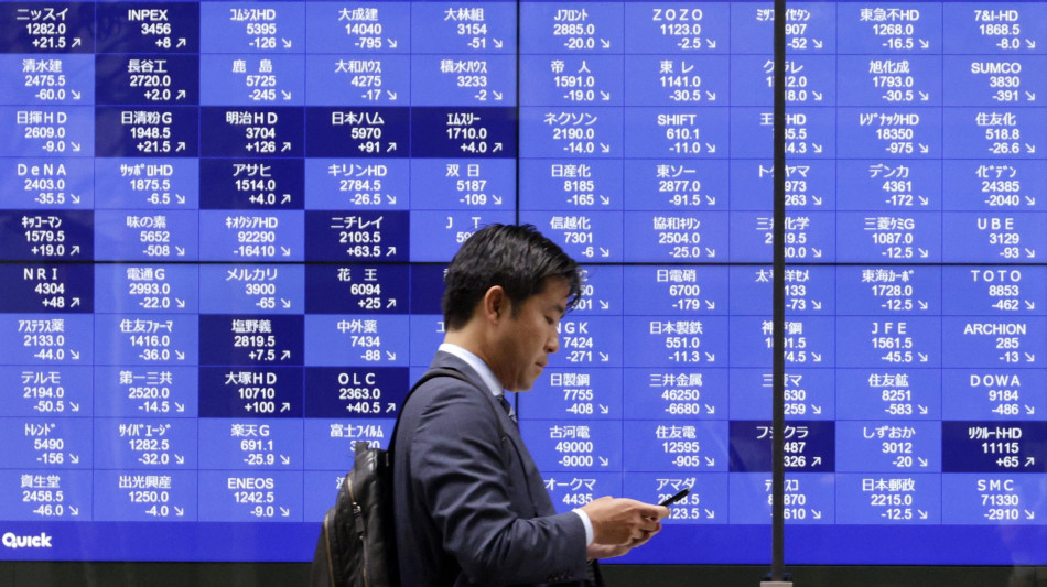 Borsa: Asia in caduta con i tecnologici e le tensioni Usa-Iran