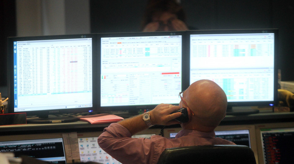 Lo spread Btp-Bund apre in calo a 80 punti, scendono i rendimenti