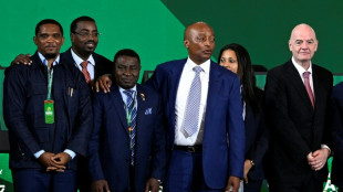 Eto'o urges support for embattled FIFA president Infantino