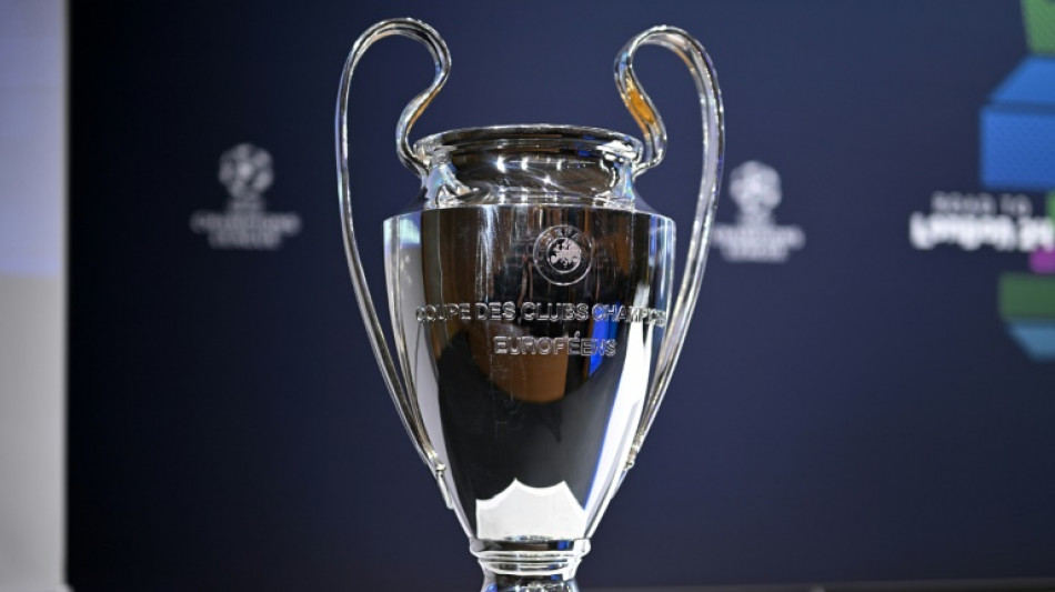 Revers pour l'UEFA, la bataille sur l'avenir du football europ&eacute;en relanc&eacute;e