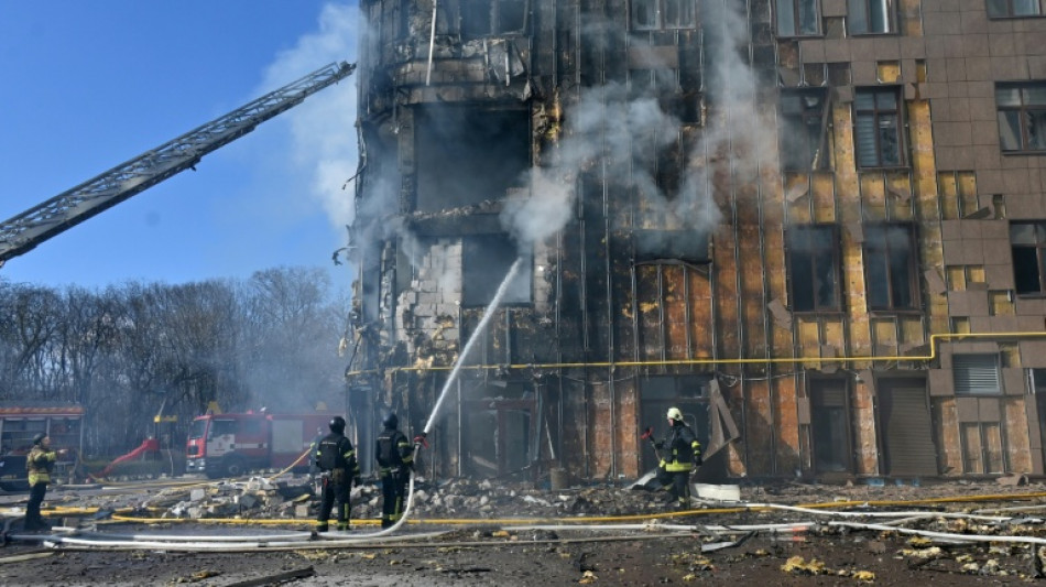 Massive russische Luftangriffe auf Ukraine am hellichten Tage - mindestens zehn Tote