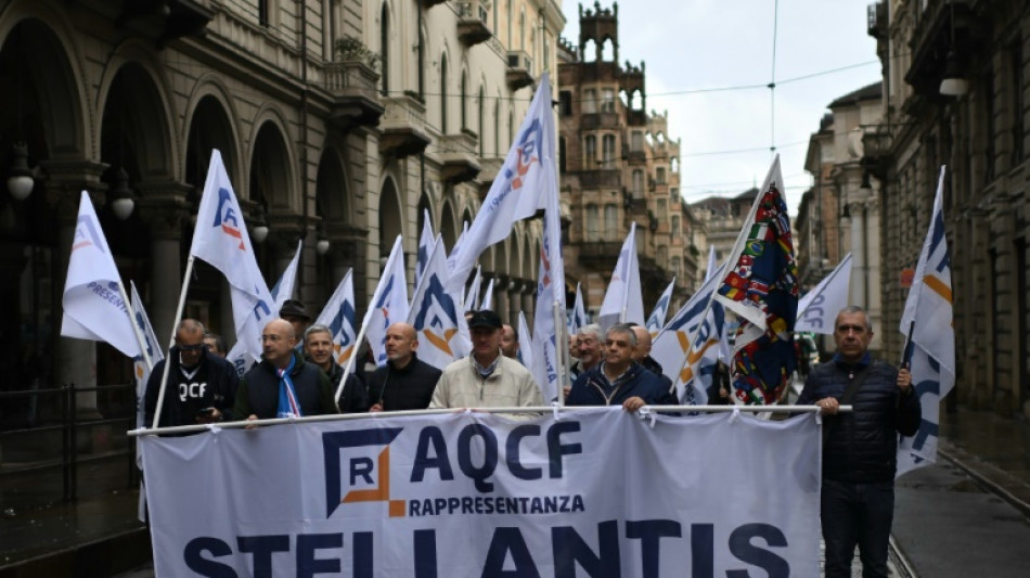 Tausende Stellantis-Besch&auml;ftigte in Italien im Ausstand 