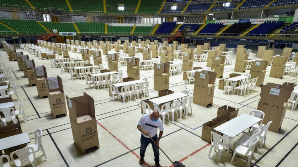 Colombianos renuevan Congreso camino a unas presidenciales que podrían ser históricas