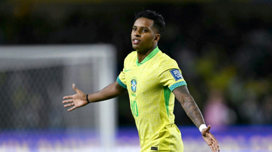 Reencontrar Ancelotti na Sele&ccedil;&atilde;o '&eacute; um prazer', diz Rodrygo