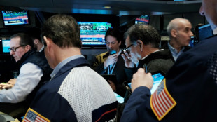 Wall Street fait du surplace pour la troisi&egrave;me s&eacute;ance d'affil&eacute;e