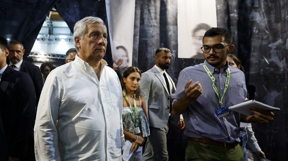 Tajani, niente blitz sulle banche, non servono pizzicotti