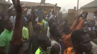 Hombres armados secuestran a m&aacute;s de 200 alumnos de una escuela en Nigeria