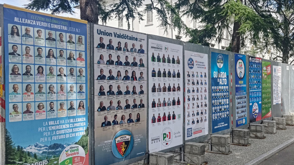 ++ Elezioni in Valle d'Aosta, alle 12 ha votato il 21,68% ++