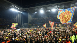 Em meio &agrave; euforia, Lens continua sonhando com t&iacute;tulo da Ligue 1