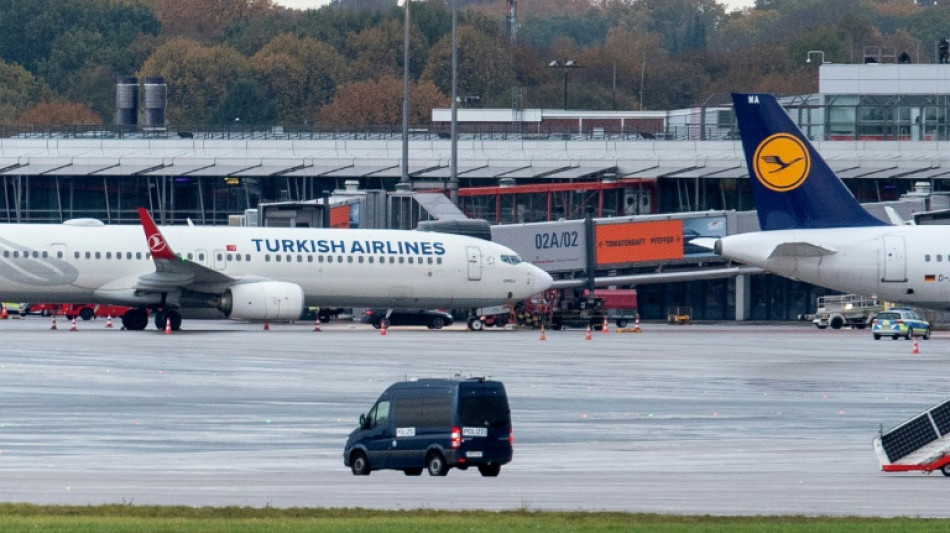 Prozess gegen Mann wegen Entf&uuml;hrung von Tochter an Hamburger Flughafen begonnen