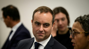 El primer ministro francés anuncia el fin de beneficios "vitalicios" de sus predecesores