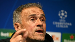 Manchester City 'merece seus trof&eacute;us', opina Luis Enrique