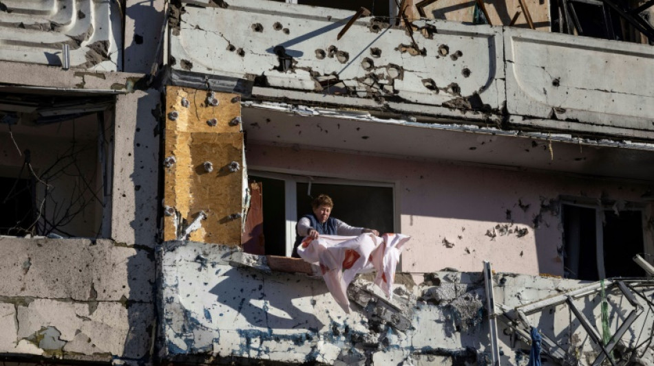 Ukraine: Washington augmente son aide, reprise des pourparlers entre Kiev et Moscou