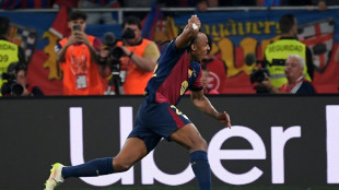 Jules Koundé renova com Barcelona até 2030